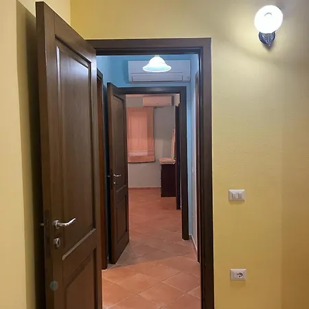 Via Ponza * Àrbatax